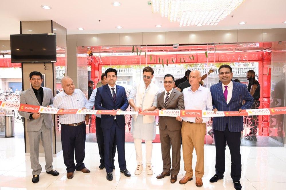 Kalyan Jewellers launches its 200th showroom globally at Jammu  