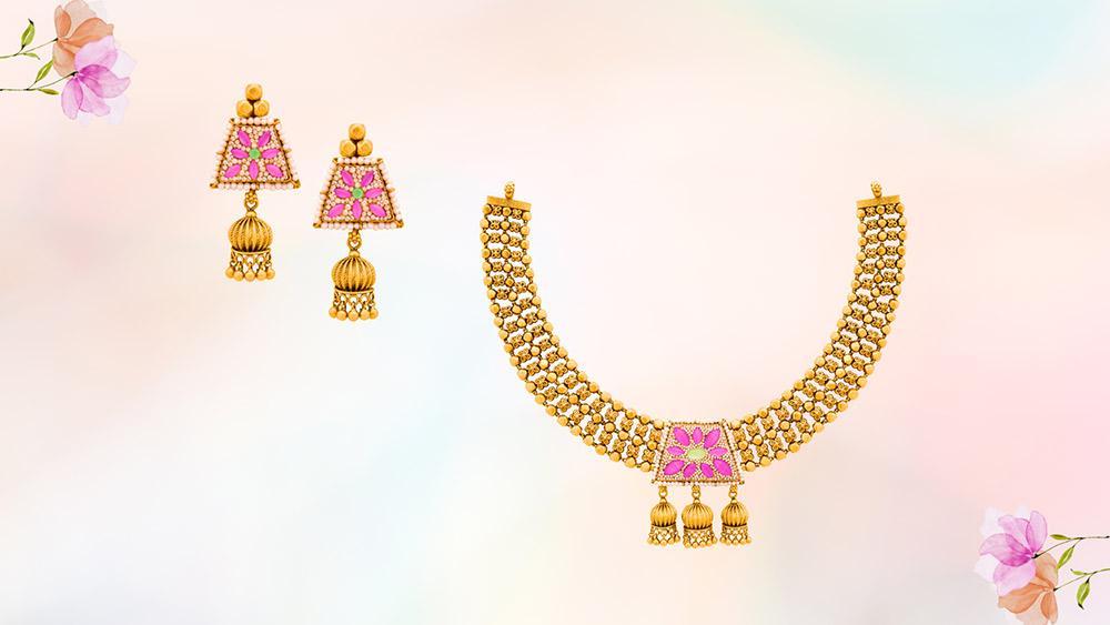 Floral Jewellery – A mix of Gold and Diamond pieces