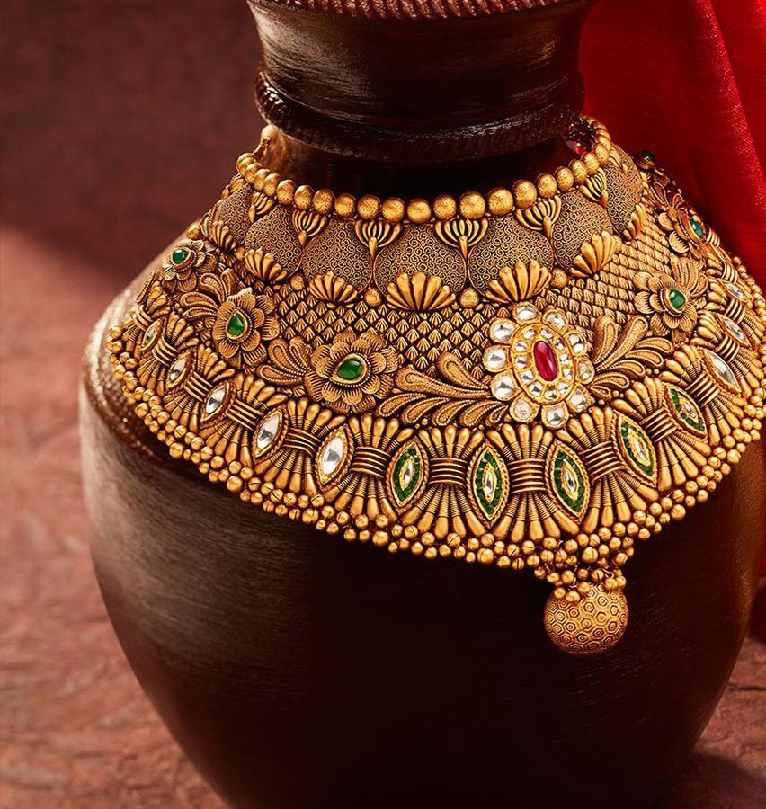 traditional gold necklaces designs for wedding