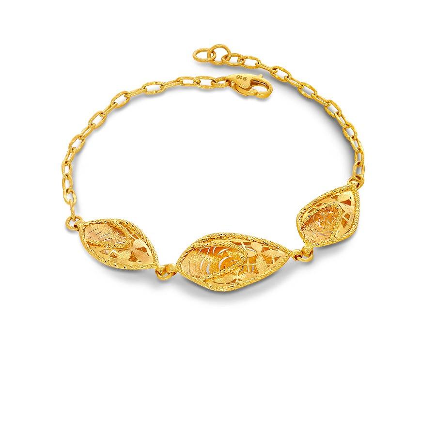 Buy men's bracelets from Kalyan | Gold and Diamond bracelets